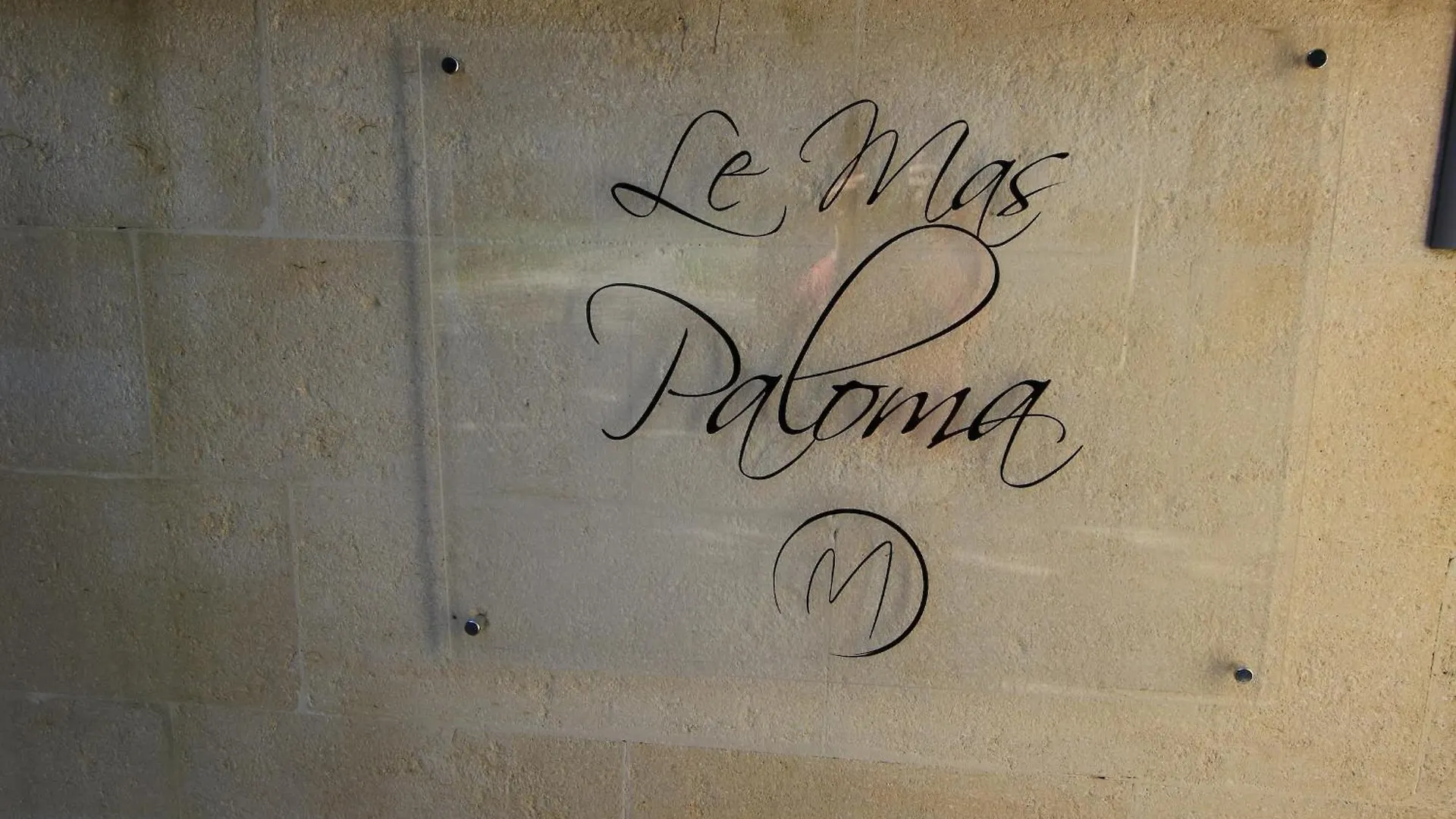 ****  Mas Paloma Bed & Breakfast Rognonas France