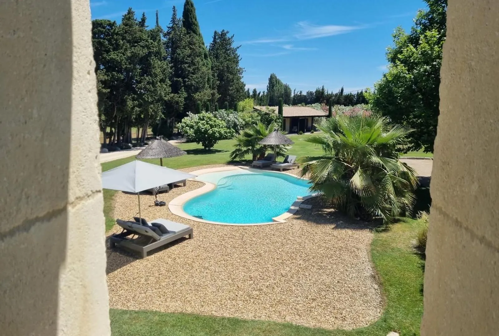 ****  Mas Paloma Bed & Breakfast Rognonas France