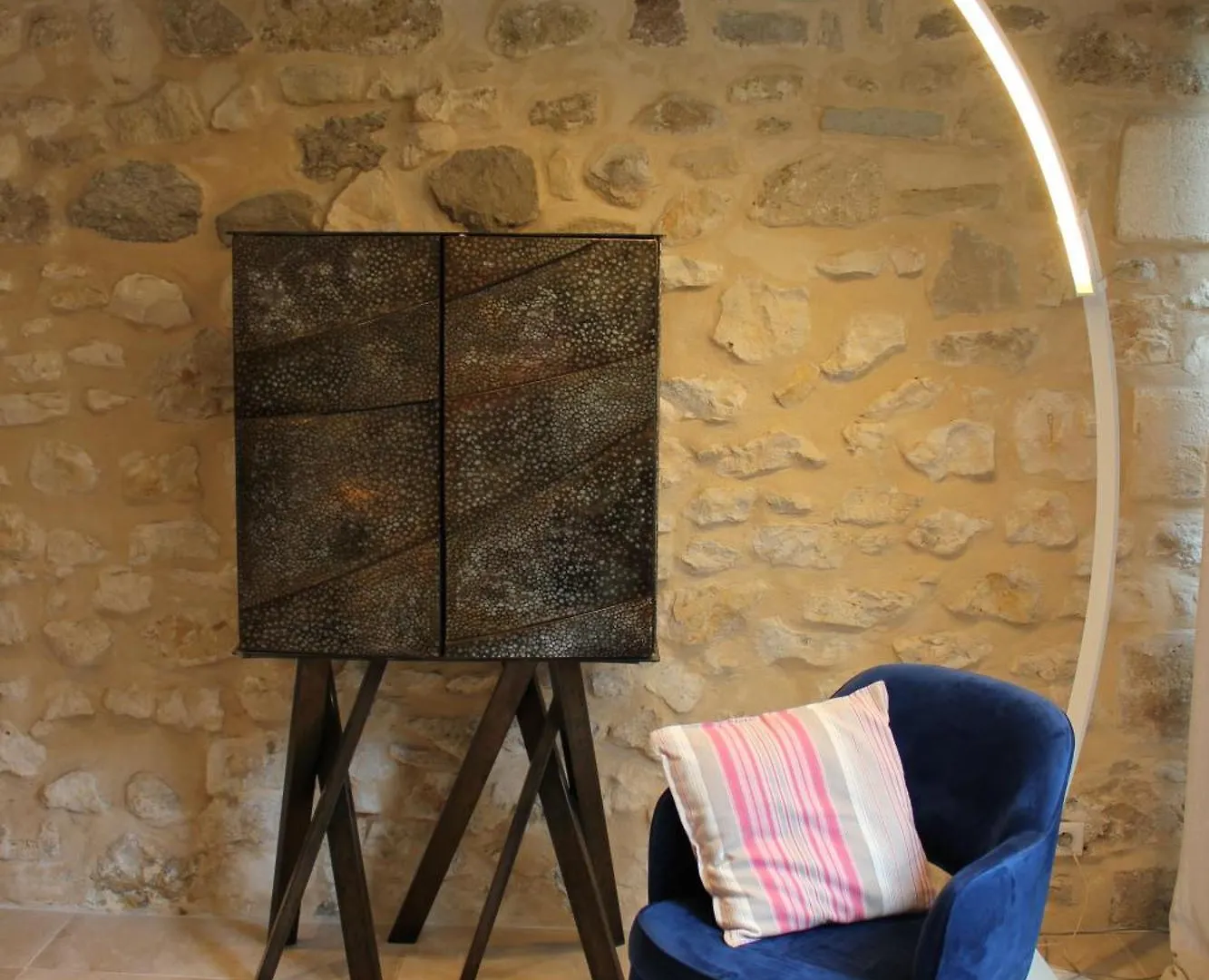 Mas Paloma Bed & Breakfast Rognonas 4*,  France